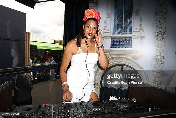 Liz Cambage Dj Photos and Premium High Res Pictures - Getty Images