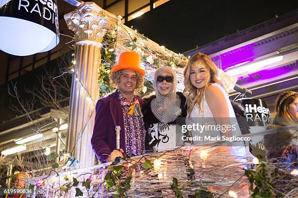 Alex Carr, Z100 Radio Personality/Grand Marshal Elvis Duran and Bethany Watson attend the 43rd Annual Village Halloween Parade on October 31, 2016 in...