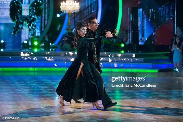 Episode 2308 - Dancing with the Stars treats viewers to a frightfully delightful night filled with chilling performances on MONDAY, OCTOBER 31 ....