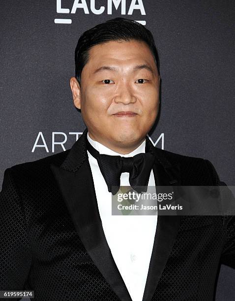 Attends the 2016 LACMA Art + Film gala at LACMA on October 29, 2016 in Los Angeles, California.