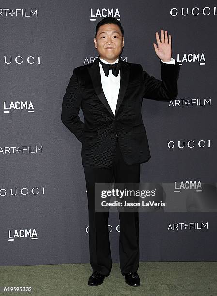 Attends the 2016 LACMA Art + Film gala at LACMA on October 29, 2016 in Los Angeles, California.
