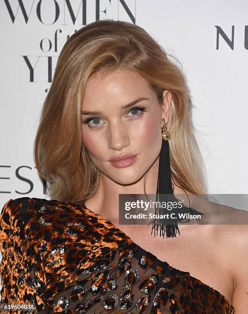 Rosie Huntington-Whiteley attends Harper's Bazaar Women Of The Year Awards at Claridge's Hotel on October 31, 2016 in London, England.