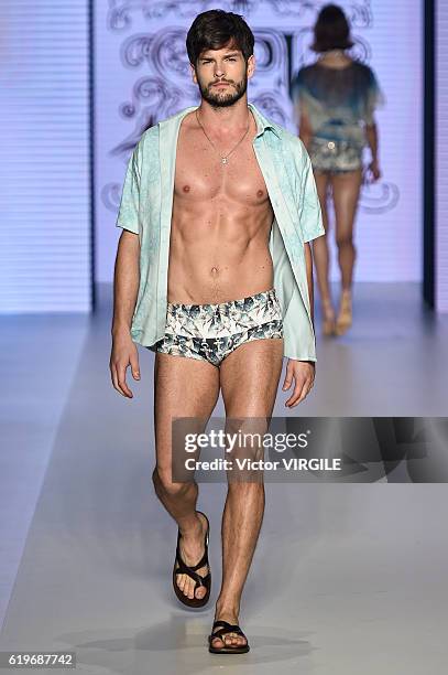 Model walks the runway during the Samuel Cirnansk show at Sao Paulo Fashion Week Fall/Winter 2017 on October 27, 2016 in Sao Paulo, Brazil.