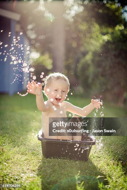 homemade heatwave fun - s0ulsurfing stock pictures, royalty-free photos & images
