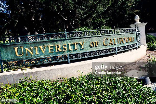 sign, university of california at berkeley - berkeley california stock-fotos und bilder