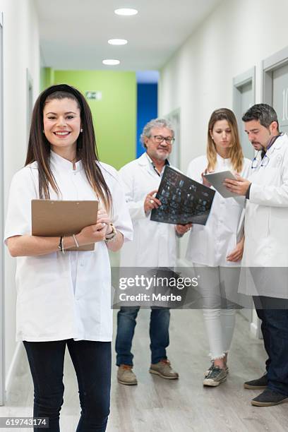 medical teamwork - bone scan stock pictures, royalty-free photos & images