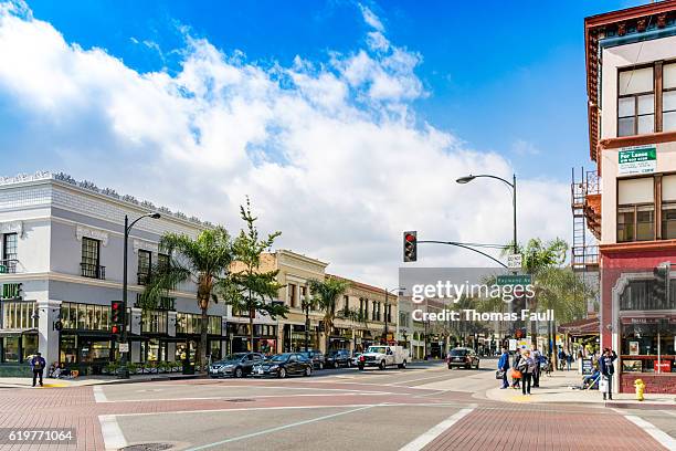 road through pasadena, los angeles, california - pasadena califórnia imagens e fotografias de stock