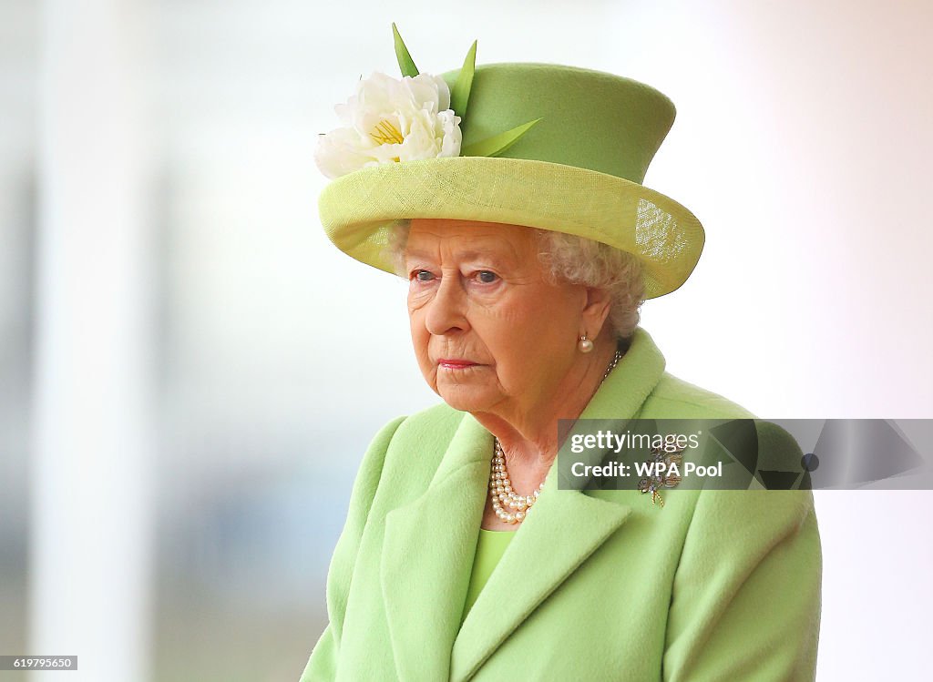 The Queen And Duke Of Edinburgh Welcome President Santos Of Colombia And Mrs Santos