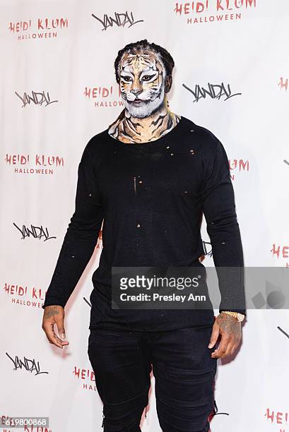 Kelvin Sheppard attends Heidi Klum's 17th Annual Halloween Party - Arrivals at Vandal on October 31, 2016 in New York City.