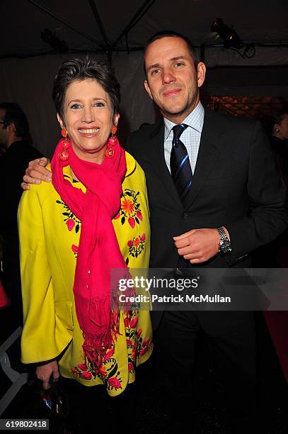 Beth Rudin DeWoody and Robert Stillen attend 2008 NATIONAL DESIGN AWARDS at COOPER-HEWITT at Cooper-Hewitt National Design Museum N.Y.C. On October...