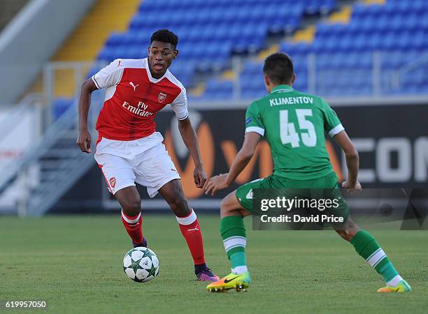 Jeff Reine-Adelaide of Arsenal takes on Ivaylo Klimentov of Ludogorets during the match between PFC Ludogorets Ragrad and Arsenal in the UEFA Youth...