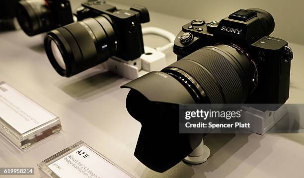 561 New Sony Cameras Stock Photos, High-Res Pictures, and Images ...