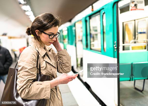 waiting the train in paris subway station - paris metro stock pictures, royalty-free photos & images