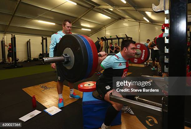Will Collier of Harlequins in action during a Gym session at Surrey Sports Park on November 1, 2016 in Guildford, England.