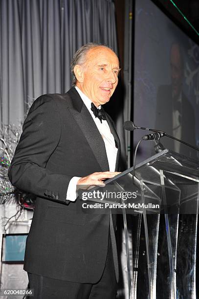 Anthony Pantaleoni attends UNICEF 2008 SNOWFLAKE BALL at Cipriani 42nd NYC on December 3, 2008.