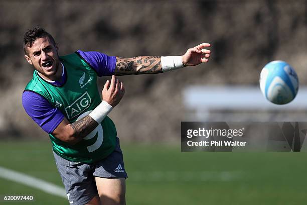 Perenara of the New Zealand All Blacks passes the ball during a training session at Toyota Park on November 1, 2016 in Chicago, Illinois.