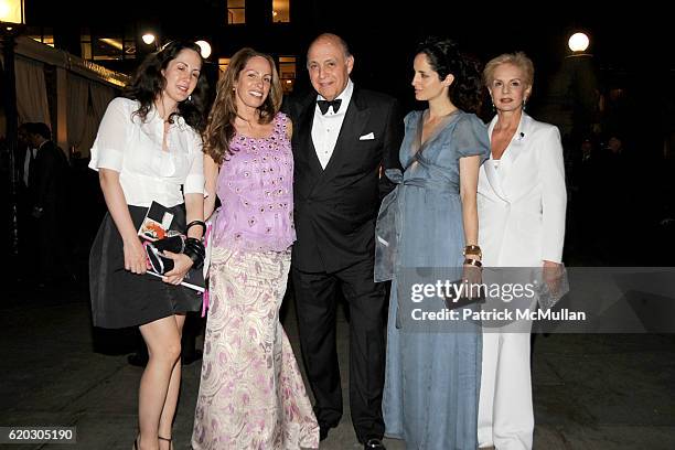 Patricia Herrera Lansing, Ana Luisa Behrens, Reinaldo Herrera, Carolina Adriana Herrera and Carolina Herrera attend 2008 Council of Fashion Designers...