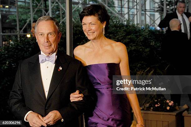 Mayor Michael Bloomberg and Diana Taylor attend 2008 Council of Fashion Designers of America Awards Presented by SWAROVSKI - Red Carpet Arrivals at...