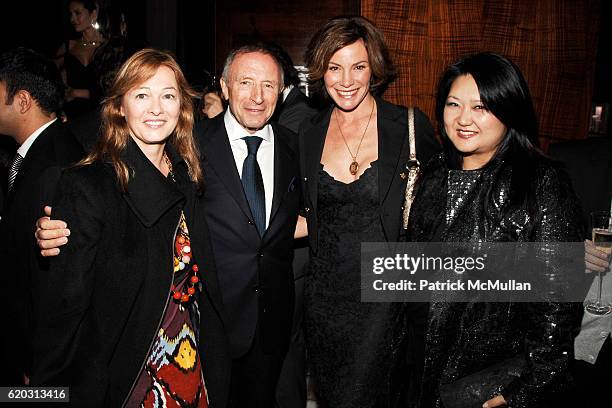 Kimberly DuRoss, Laurence Graff, Countess LuAnn de Lesseps and Susan Shin attend GRAFF Flagship Salon Opening hosted by LAURENCE GRAFF at Graff...