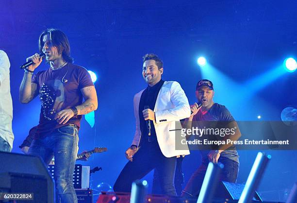 Javian , Juan Camus and David Bisbal perform during the concert 'Operacion Triunfo El Reencuentro' on October 31, 2016 in Barcelona, Spain.