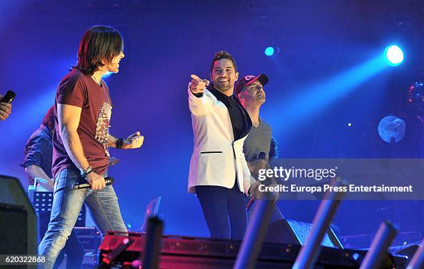 Javian , Juan Camus and David Bisbal perform during the concert 'Operacion Triunfo El Reencuentro' on October 31, 2016 in Barcelona, Spain.