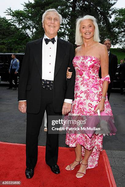 Peter Sacerdote and Bonnie Sacerdote attend THE NEW YORK BOTANICAL GARDEN 2008 Conservatory Ball at The New York Botanical Garden on June 5, 2008 in...