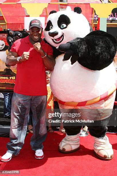 Michael Clark Duncan attends Kung Fu Panda World Premiere at Grauman's Chinese Theatre. Hollywood on June 1, 2008 in Hollywood, California.
