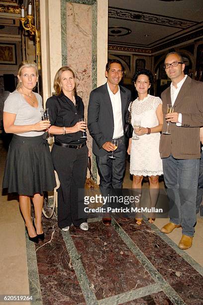 Karen Hillman, Marka Hansen, Gary Muto, Amy Goldwasser and Peter Arkle attend colette x GAP Private Dinner at Grand Plaza on September 5, 2008 in New...