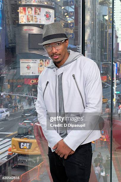 Nick Cannon visits "Extra" at their New York studios at H&M in Times Square on November 2, 2016 in New York City.