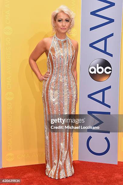 Singer Meghan Linsey attends the 50th annual CMA Awards at the Bridgestone Arena on November 2, 2016 in Nashville, Tennessee.