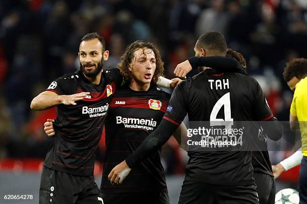 Players of Bayer 04 Leverkusen celebrate after the UEFA Champions League Group E match between Tottenham Hotspur FC and Bayer 04 Leverkusen at...