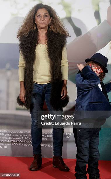 Singer Lolita Flores and actor Jan Moll attend the 'La historia de Jan' photocall at Verdi cinema on November 2, 2016 in Madrid, Spain.