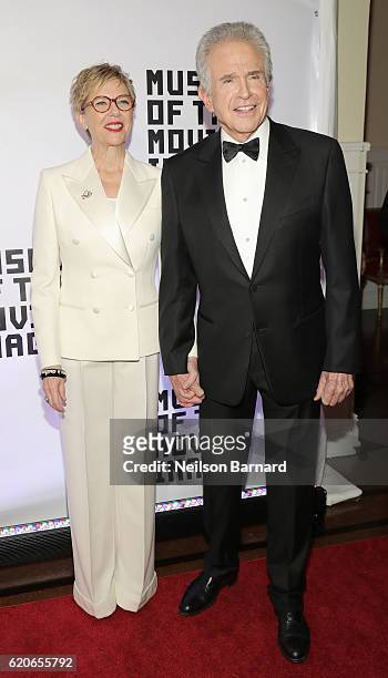 Honoree Warren Beatty and Annette Bening attend Museum Of The Moving Image 30th Annual Salute honoring Warren Beatty at 583 Park Avenue on November...