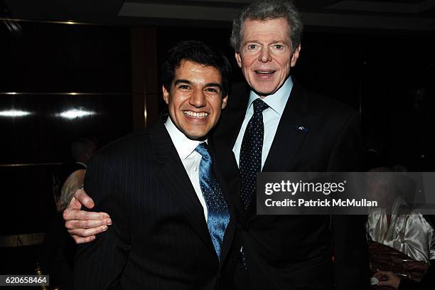 Miguel Harth-Bedoya and Van Cliburn attend FORT WORTH PHILHARMONIC SYMPHONY Dinner at Carnegie Hall on January 26, 2008 in New York City.