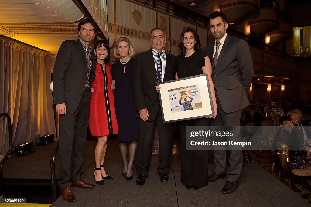 International Rescue Committee Hosts The 2016 Rescue Dinner - Inside