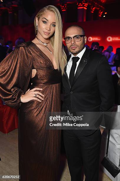 Model Jasmine Sanders and Richie Akiva attend 15th Annual Elton John AIDS Foundation An Enduring Vision Benefit at Cipriani Wall Street on November...