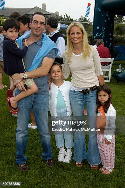 John Mnuchin, Steven Mnuchin, Dylan Mnuchin, Heather Mnuchin and Emma Mnuchin attend Southampton Fresh Air Home’s 21st Annual American Picnic With...