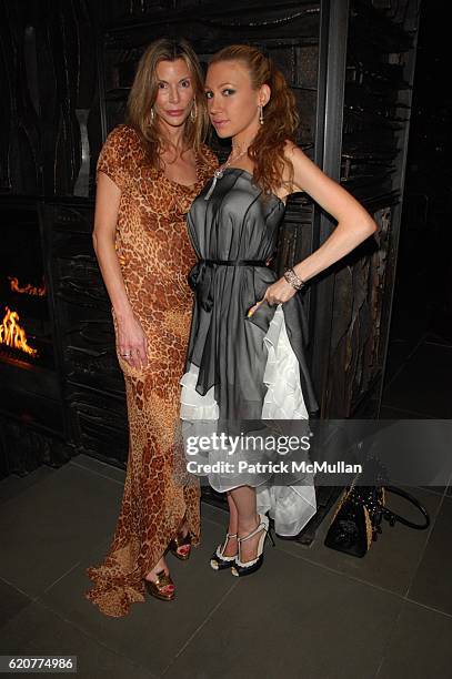 Anna Rodes 548 Anna Rhodes Stock Photos, High-Res Pictures, and Images - Getty Images