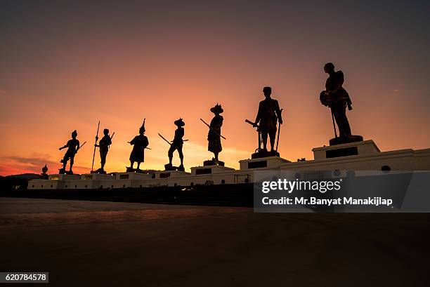 ratchapakdi park in siluate,sunset - hua hin thailand - fotografias e filmes do acervo