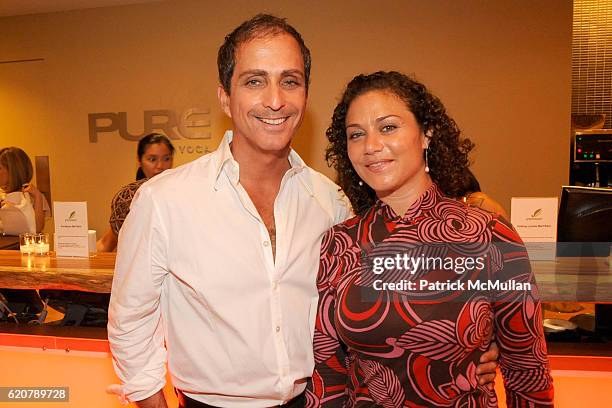 Beazer Michael Ruff 1,706 Clivio Stock Photos, High-Res Pictures, and Images - Getty Images