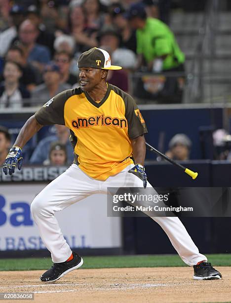 Actor and comedian Jamie Foxx bats during the MLB 2016 All-Star Legends and Celebrity Softball Game at PETCO Park on July 10, 2016 in San Diego,...