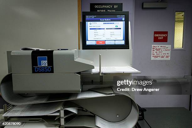 Sample Scan Ballot Ballot Scanner Photos and Premium High Res Pictures - Getty Images