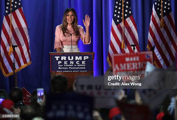 Melania Trump, wife of Republican presidential nominee Donald Trump, waves to supporters during a campaign event November 3, 2016 in Berwyn,...