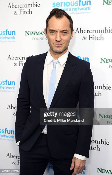 Jude Law attends the SeriousFun Children's Network London Gala 2016 at The Roundhouse on November 3, 2016 in London, England.