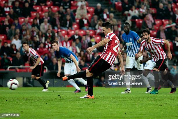 Bilbao, Spain Aritz Aduriz forward of Athletic Club Bilbao scores his goal from a penalty pictured during the UEFA Europa League group F stage match...