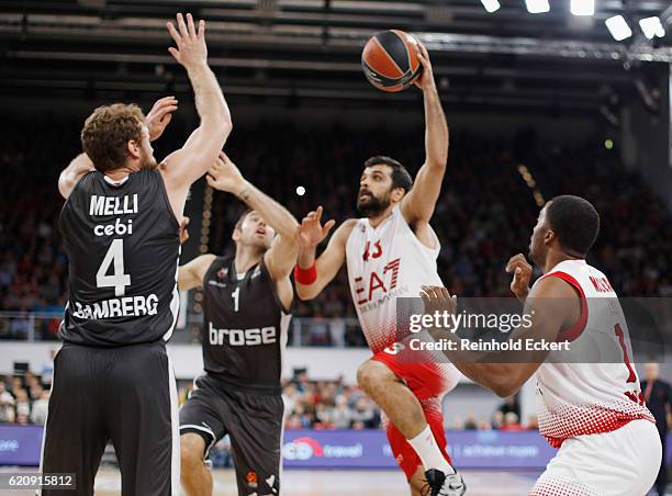 Krunoslav Simon, #43 of EA7 Emporio Armani Milan in action during the 2016/2017 Turkish Airlines EuroLeague Regular Season Round 5 game between Brose...