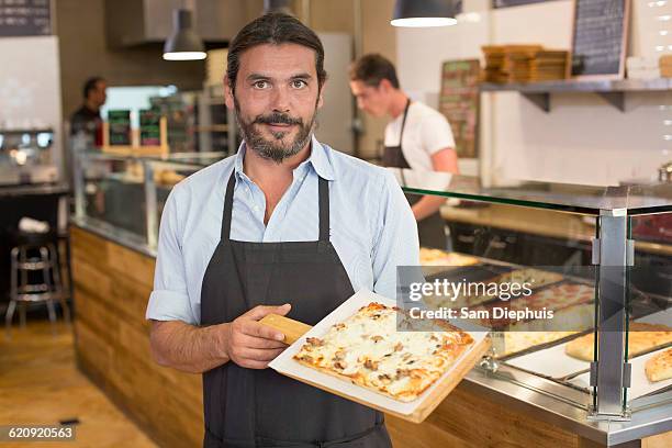 Fast Food Server Photos and Premium High Res Pictures - Getty Images