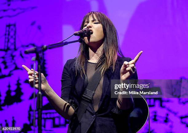 Tunstall performs on stage at the SeriousFun Children's Network London Gala 2016 at The Roundhouse on November 3, 2016 in London, England.