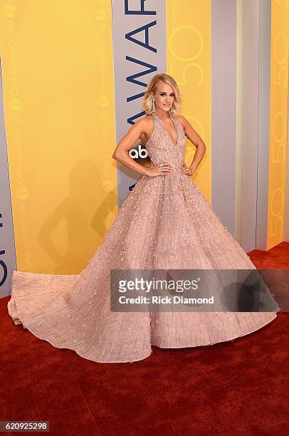 Carrie Underwood arrives on the red carpet at the The 50th Annual CMA Awards at Bridgestone Arena on November 2, 2016 in Nashville, Tennessee.