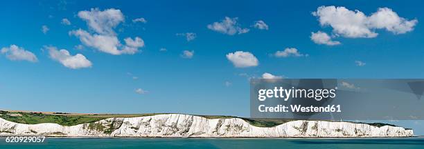 uk, dover, view chalk cliffs - white cliffs of dover stock pictures, royalty-free photos & images